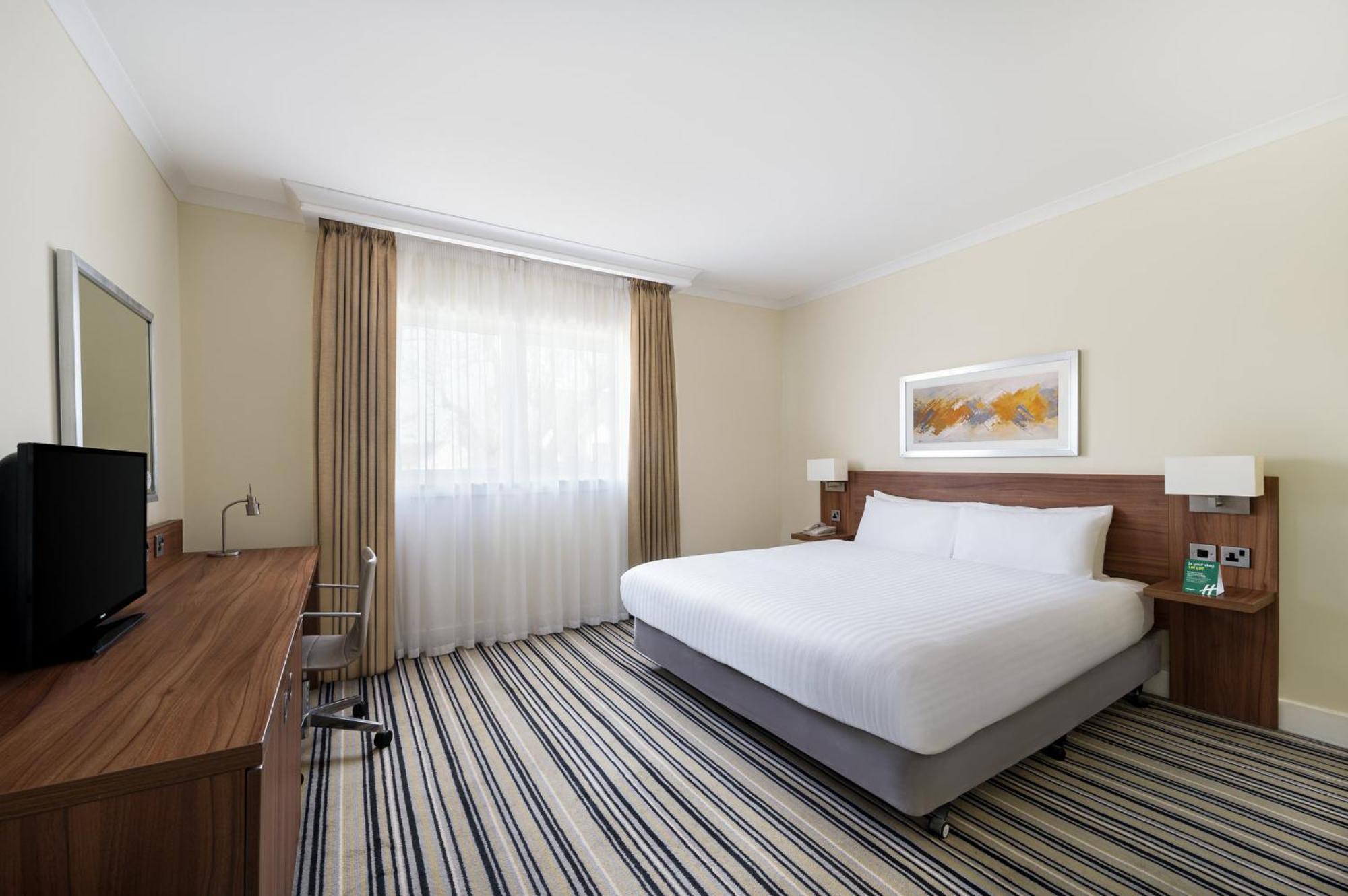 Holiday Inn Glasgow - East Kilbride By Ihg Exterior photo